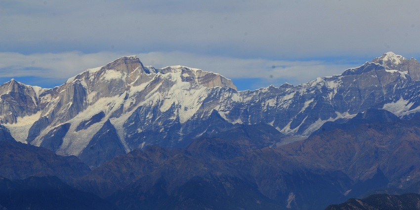 Adventure tours offering trekking, rafting, and outdoor activities in Uttarakhand.