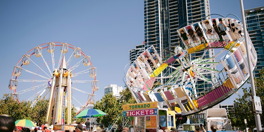 An amazing view of Canada Adventure Park, with people enjoying rides and attractions.