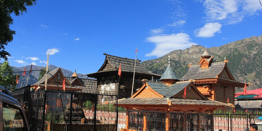 The beautiful Chandika Temple near the Bagnath Temple, Bageshwar