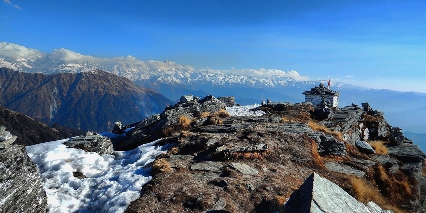 Indulge in the Himalayan trek offering incredible views and the sacred Chandrashila Temple.