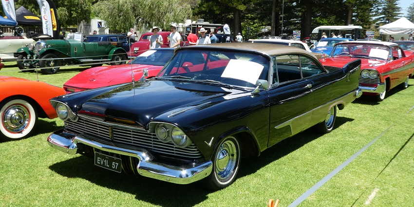 Cars at Cottesloe Civic Centre, a place to visit.