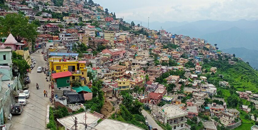 Places to visit in Pauri Garhwal offer scenic landscapes, rich culture, and spiritual significance