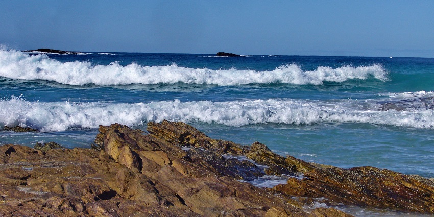 Alluring view of Cylinder Beach, a beach in Brisbane in Australia
