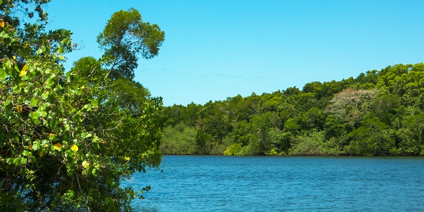 A sunny day at this river near the main destination.