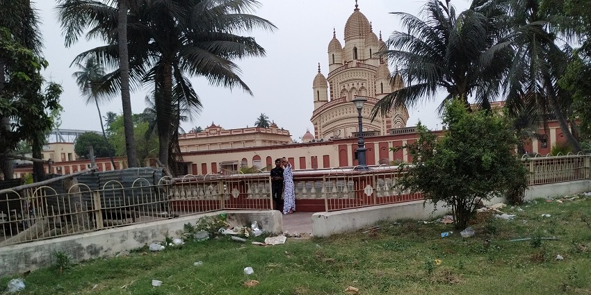 A picture of Dakshineswar Kali Temple on the Hooghly River banks in Kolkata.