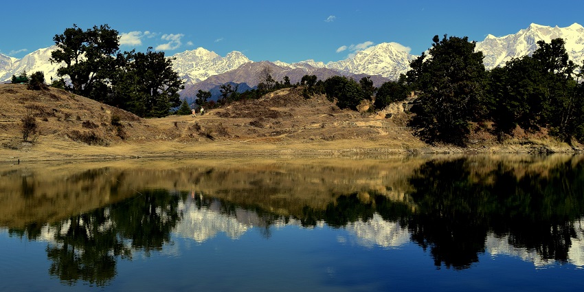 A surreal view of the Deoria Tal Lake located in the state of Uttarakhand, India.
