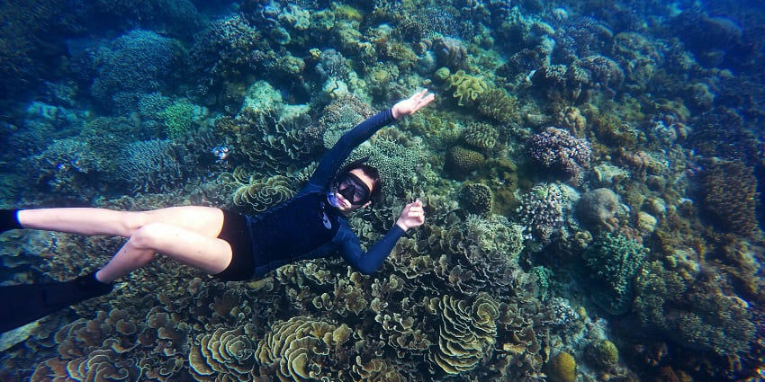 An image of a Beach with clear waters, one of the best spots for scuba diving in Kolkata.
