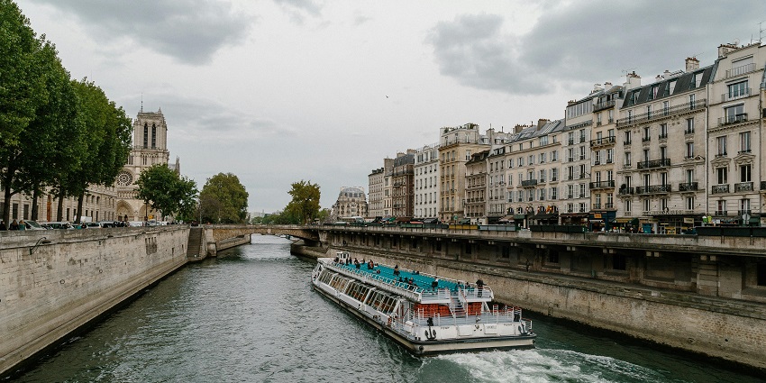 Celebrate Valentine's Day in Paris at the floating restaurant that offers exquisite French cuisine.