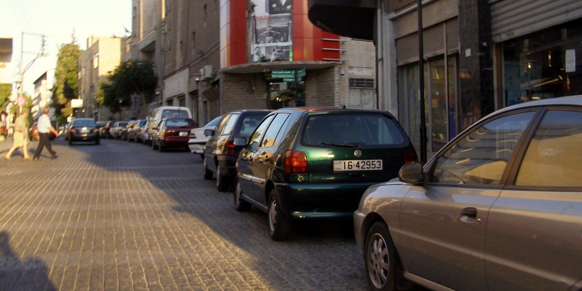Things to do in Amman Jordan include visiting the cafes offering local cuisine, coffee, and a unique atmosphere.