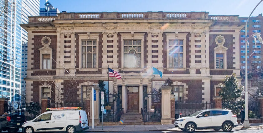 An image of Mutter museum, where the brain of Einstein is preserved in Philadelphia