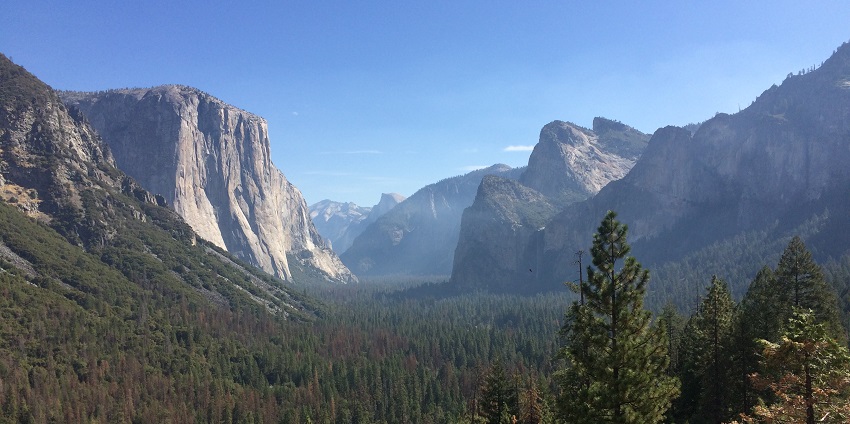 El Capitan and Valley View is a stunning spot near Yosemite National Park.