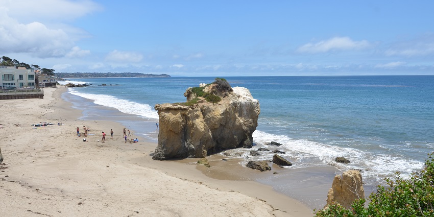 An image showing the rocky cliff and secluded coves of El Matador Beach in California