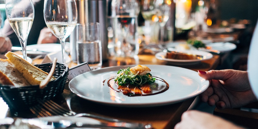 Exceptional cuisine served in Israel’s renowned upscale restaurants and eateries.
