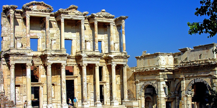 Ephesus is among the best places to visit in Turkey in February showcasing ancient ruins.