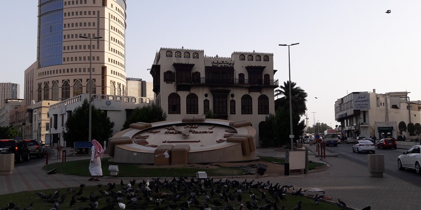 Things to do in Jeddah include exploring the historic district with traditional architecture and vibrant markets