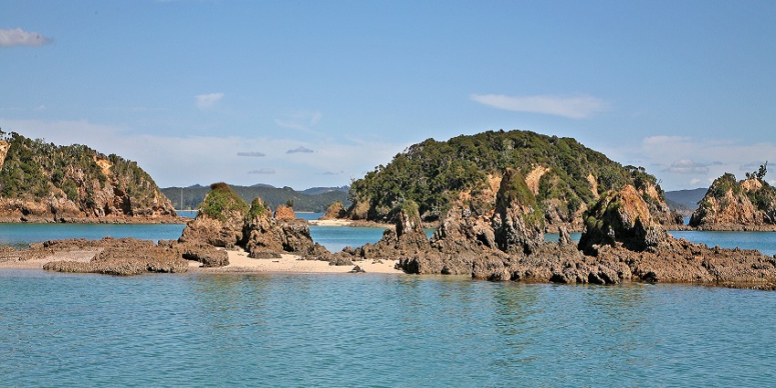 Picturesque Bay of Islands offer various things to do in New Zealand