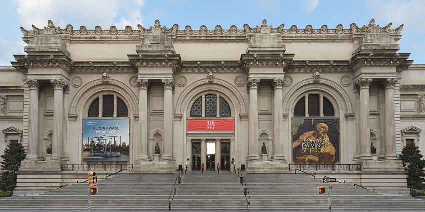 The Metropolitan Museum of Art (The Met) entrance façade in Upper East Side, Manhattan, New York City