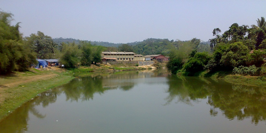 A picture of the Kabini and Nugu rivers with greenery along the river bed