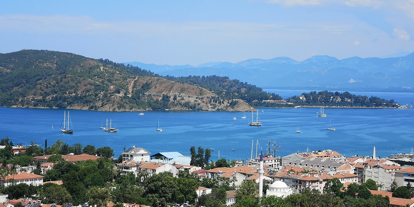 Exquisite coastal town known for beaches, history, and hiking.