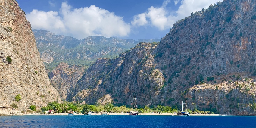 Picturesque town offering turquoise waters, beaches, and outdoor adventures