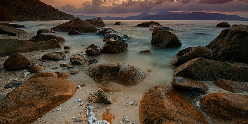 Enchanting view of Fitzroy Island which is a beautiful continental island in Queensland.