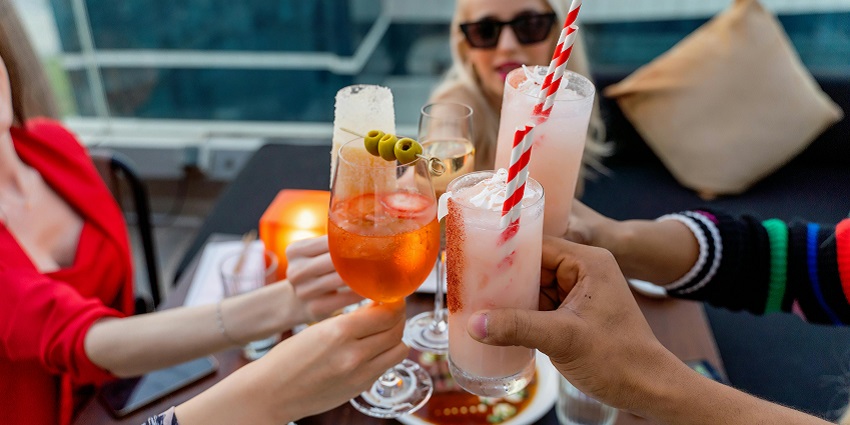 Modern rooftop spot with breathtaking views and stylish drinks