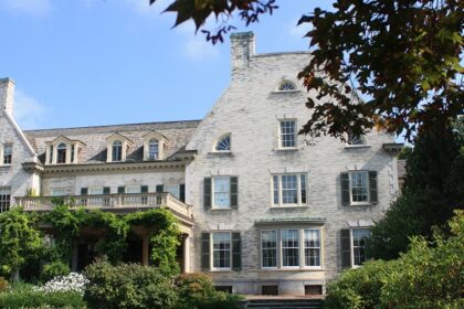 An image of the exterior of George Eastman Museum, a famous tourist destination in Rochester.