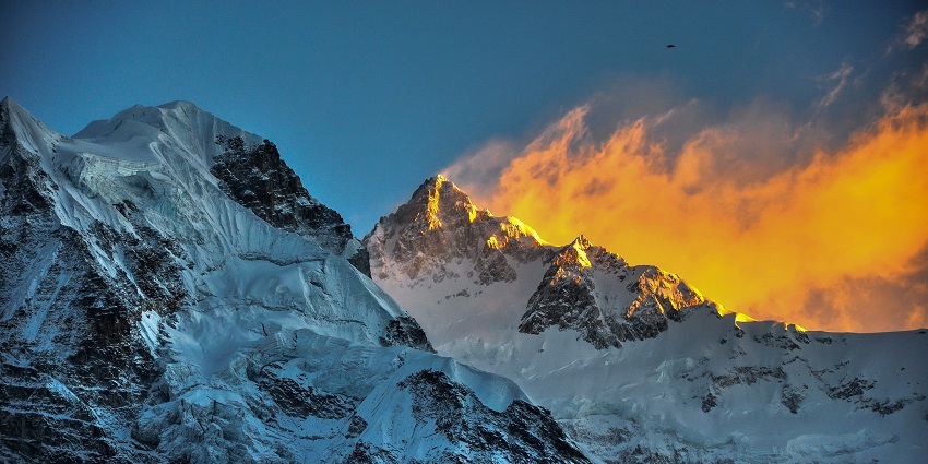 A picture of the Goechala trekking trail, which is the top option for trekking in West Bengal.