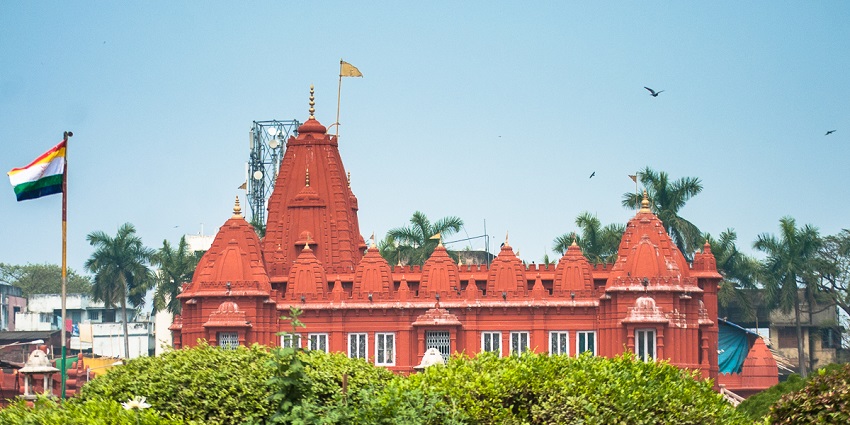 An image of Grama Devatha Temple, one of the most holy Ganesh temples in Kolkata.