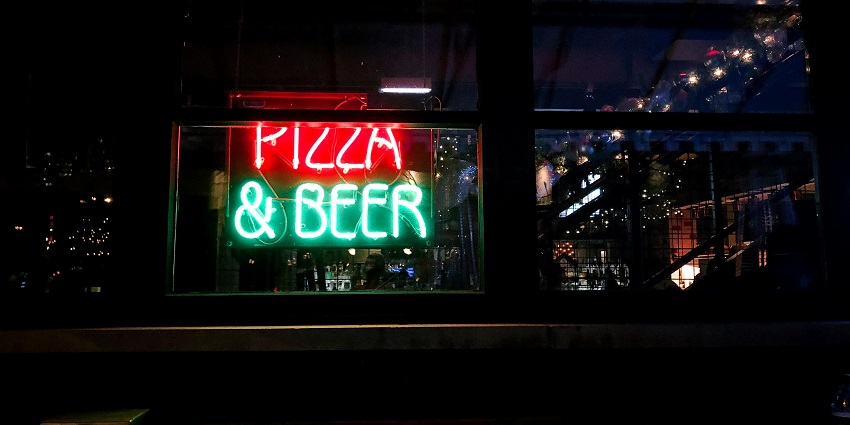 Having cocktails at Grand Central, a place to enjoy New Zealand nightlife