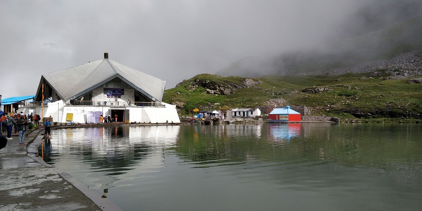 Journey to Hemkund Sahib near the temple, a blend of serenity and devotion.