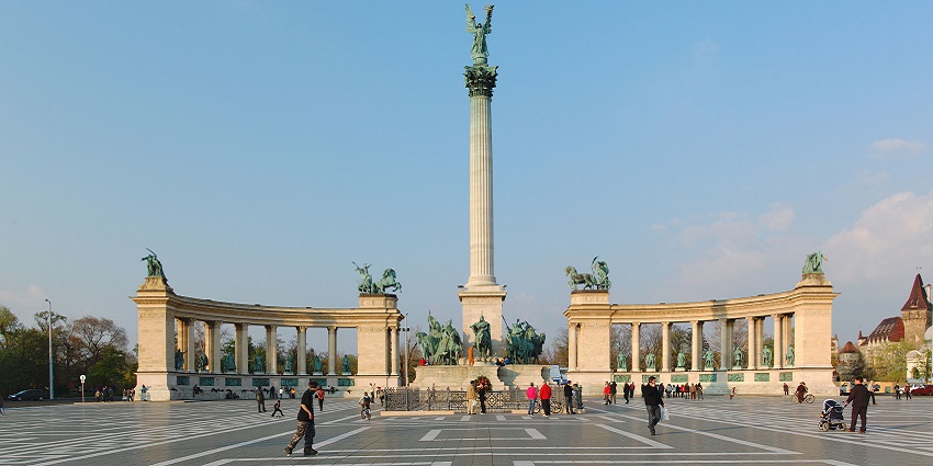 A picture of Heroes' Square, ft statues of national heroes among tourist places in Budapest.