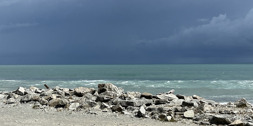 Discover the wild beauty of Hokitika Beach, one of the unique beaches in New Zealand