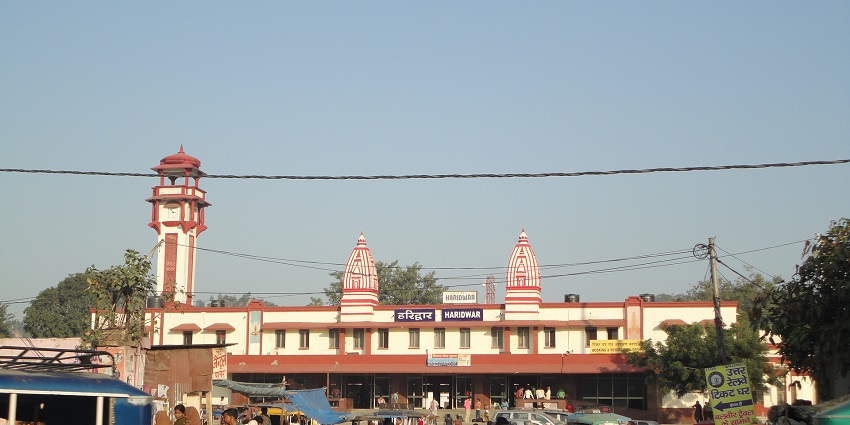 The transportation to reach Mayadevi Temple is Haridwar Junction railway station.