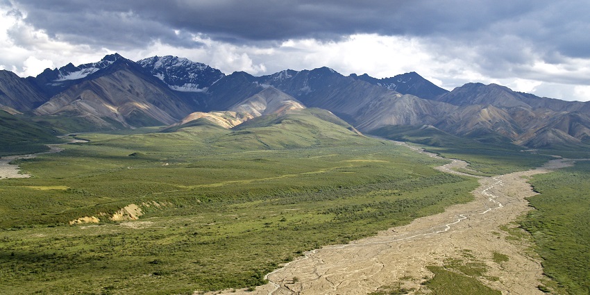 Access to the main destination is via a beautiful drive through woods and mountains.