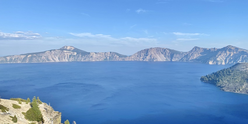 An image of the beautiful and widespread Crater Lake located near the National Park.