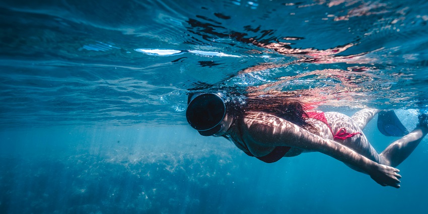 A view of a traveller arriving at Tarkarli, showcasing the convenience of reaching this Snorkelling destination