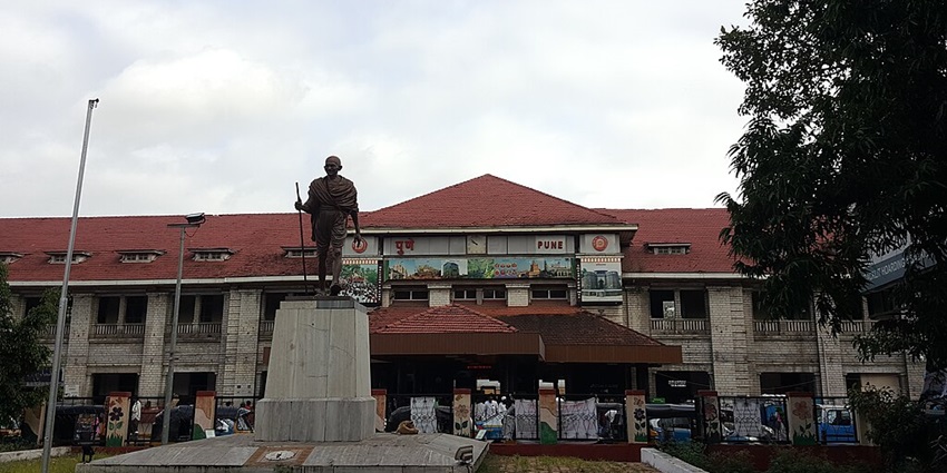 Image of Pune railway station is the main railway junction of the city of Pune