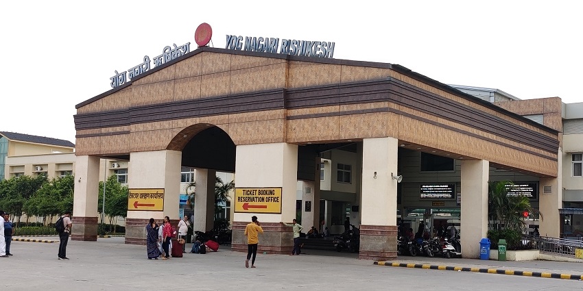 Yog Nagari Rishikesh railway station - Lamkhaga is easily accessible by air, rail, and road