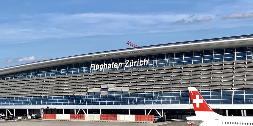  Convenient access to FIFA Museum via train, tram, or car.