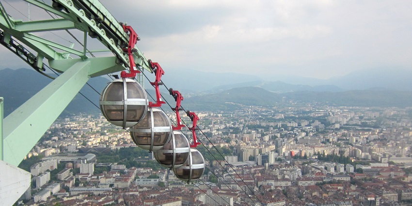 One can reach to the fort via various modes of transportation like by cable car, hiking trails, or car