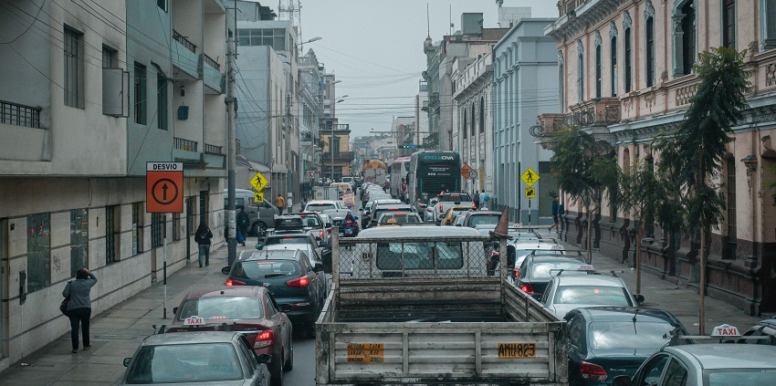 An image of transportation options, that are available to reach Pailan Temple West Bengal.