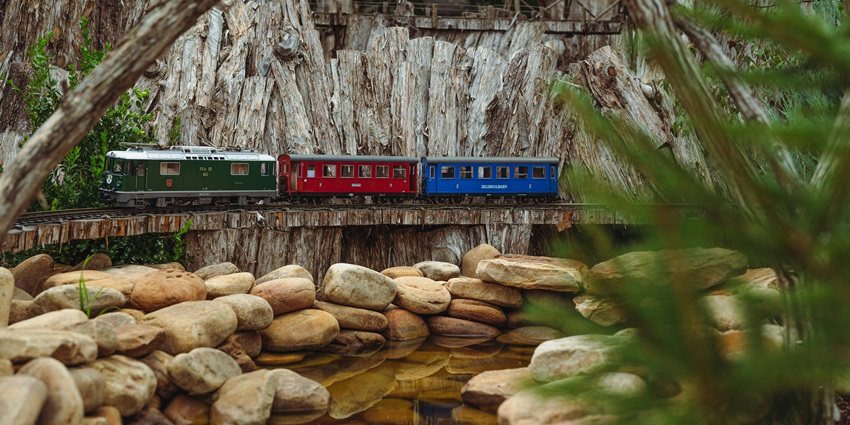 Image of a miniature train in the museum offering a unique experience