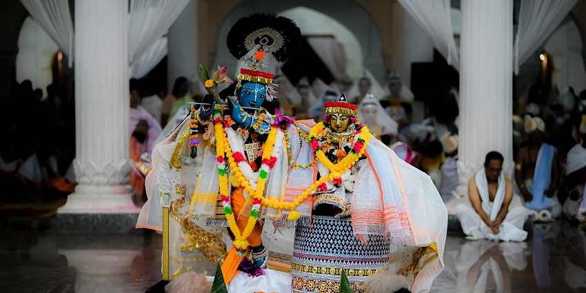 A peaceful image of Radha Krishna in a temple similar to one of the important ISKCON temples in USA