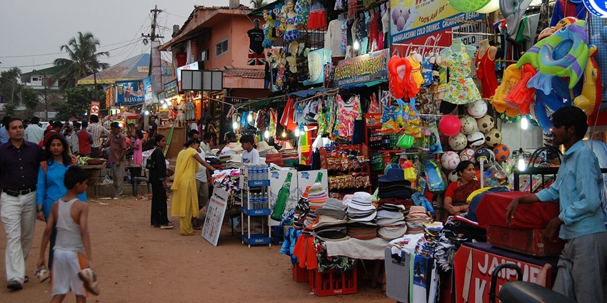 Shopping at the vibrant Beach Market is one of the best things to do in Mandarmani