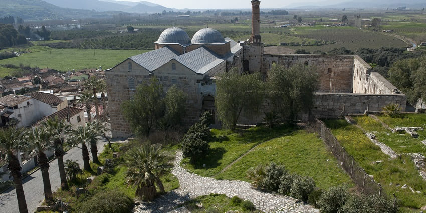 Ancient mosque with a mix of Seljuk and Ottoman architecture.