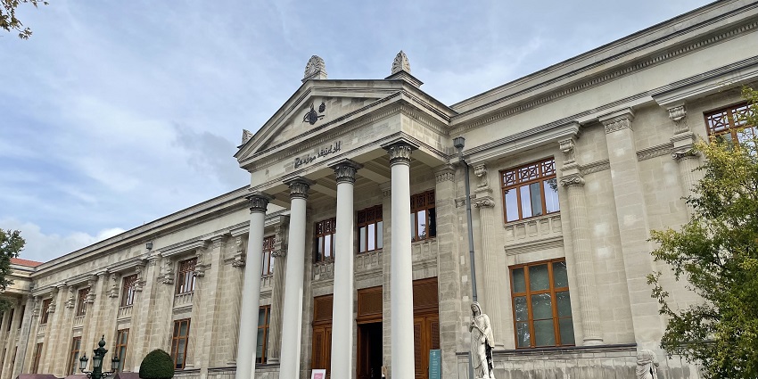 Istanbul Archaeological Museum - an extensive museum complex displaying ancient artefacts.