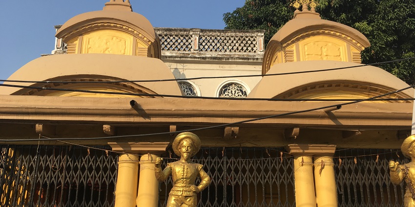 A picture of the Jora Mandir temple, traditional temple structures with architectural details.