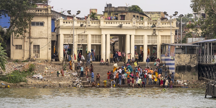 Image of a Ghat - offering a blend of nature and old-world charm that reflects Chandannagar’s colonial past
