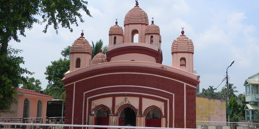 Pauri Garjwal tourist places feature the temple dedicated to Lord Shiva, rich in heritage.